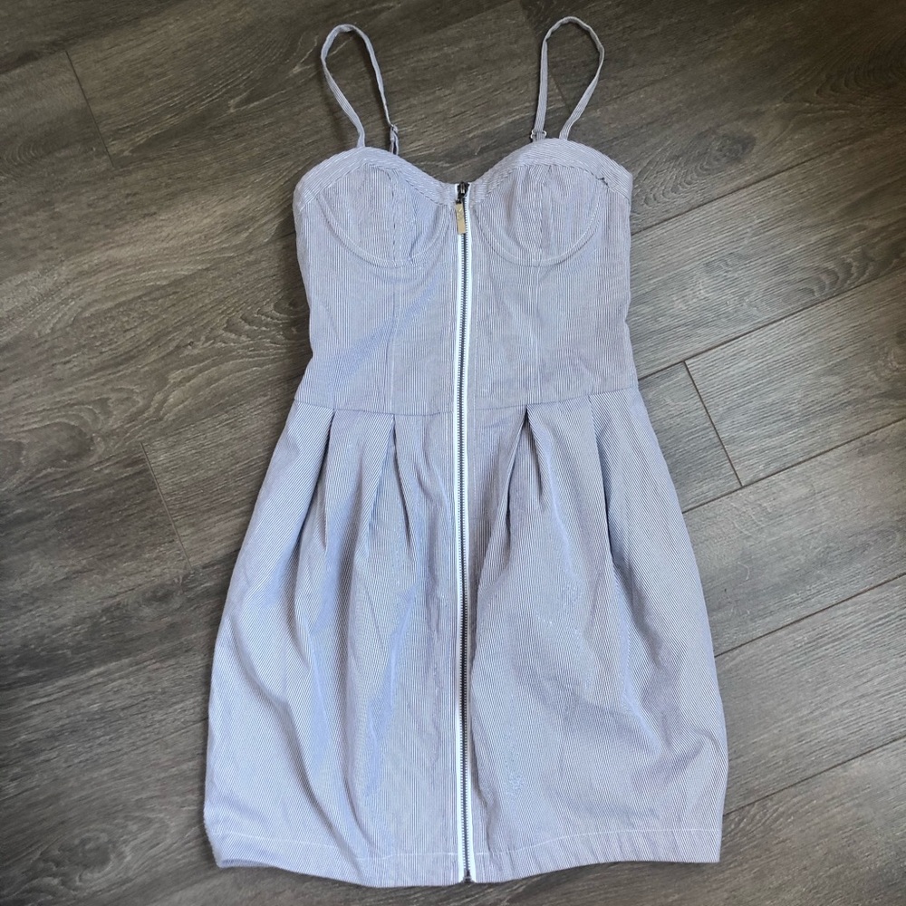 Groggy Balconette Dress